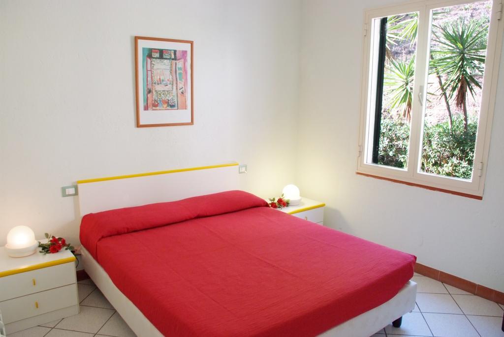 Residence Della Luna Porto Azzurro Ngoại thất bức ảnh